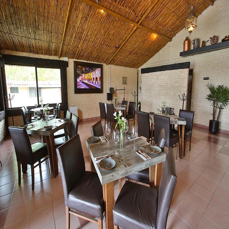 Hotel Real De Corralejo Alcocer Zewnętrze zdjęcie